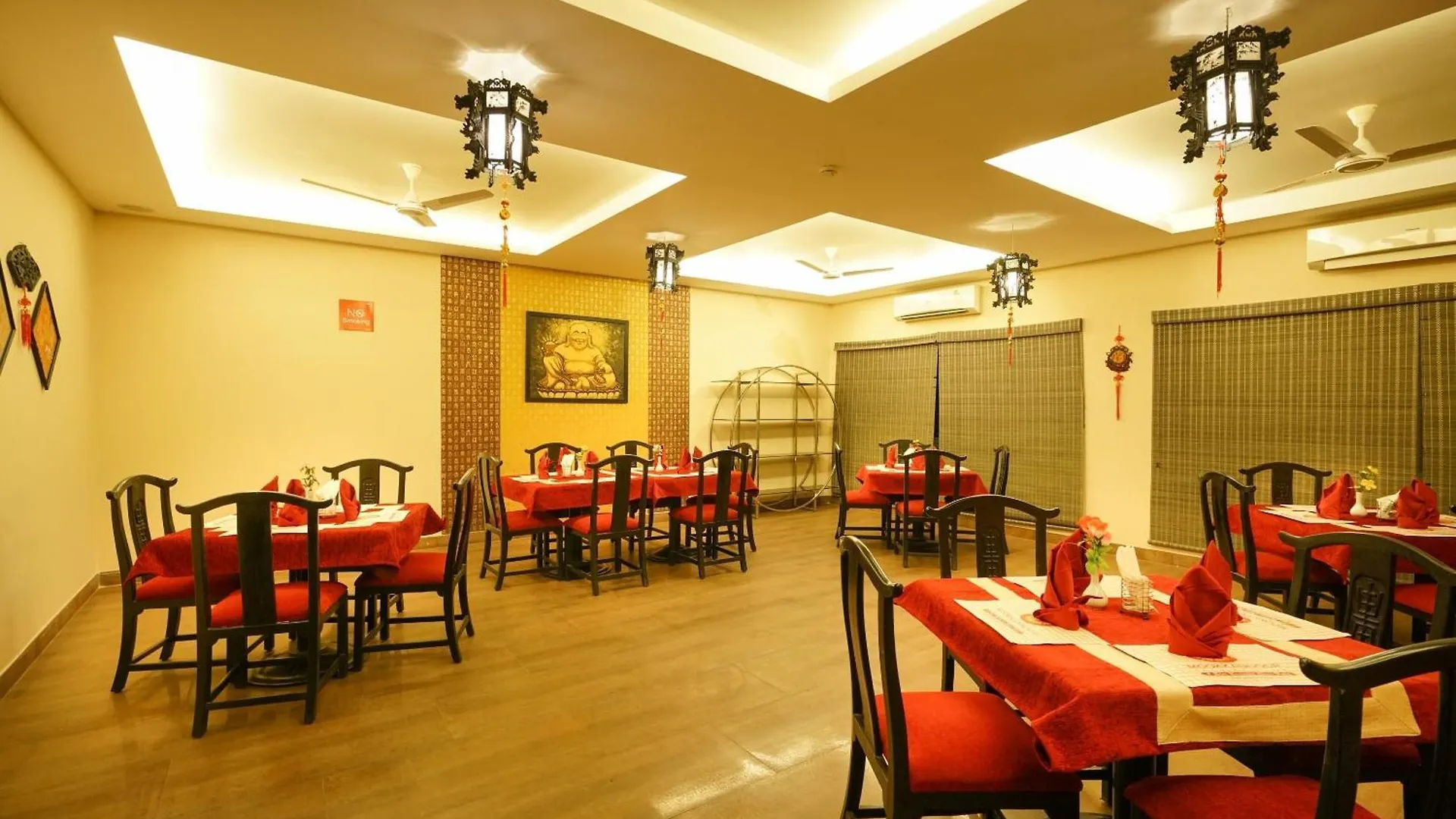 Super Townhouse Mookkannoor Tourist Home Angamaly Hotel